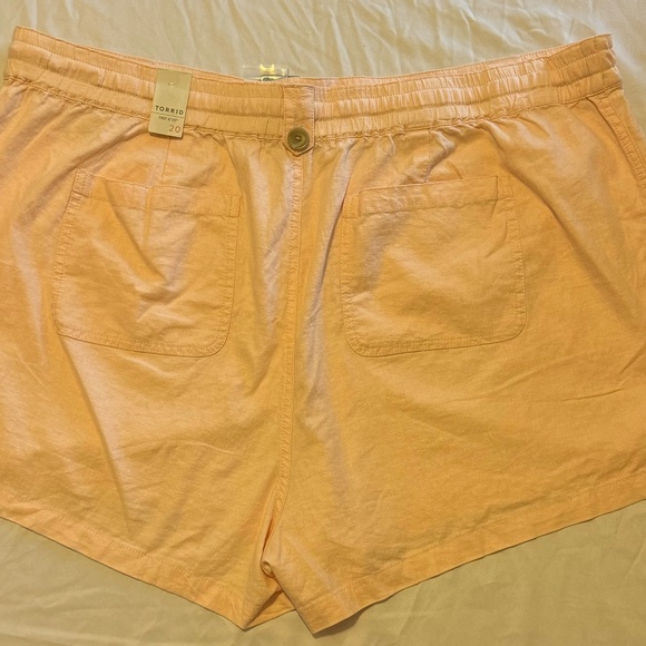 Torrid | NWT Pink Linen Shorts | Size 20 - Picture 4 of 9